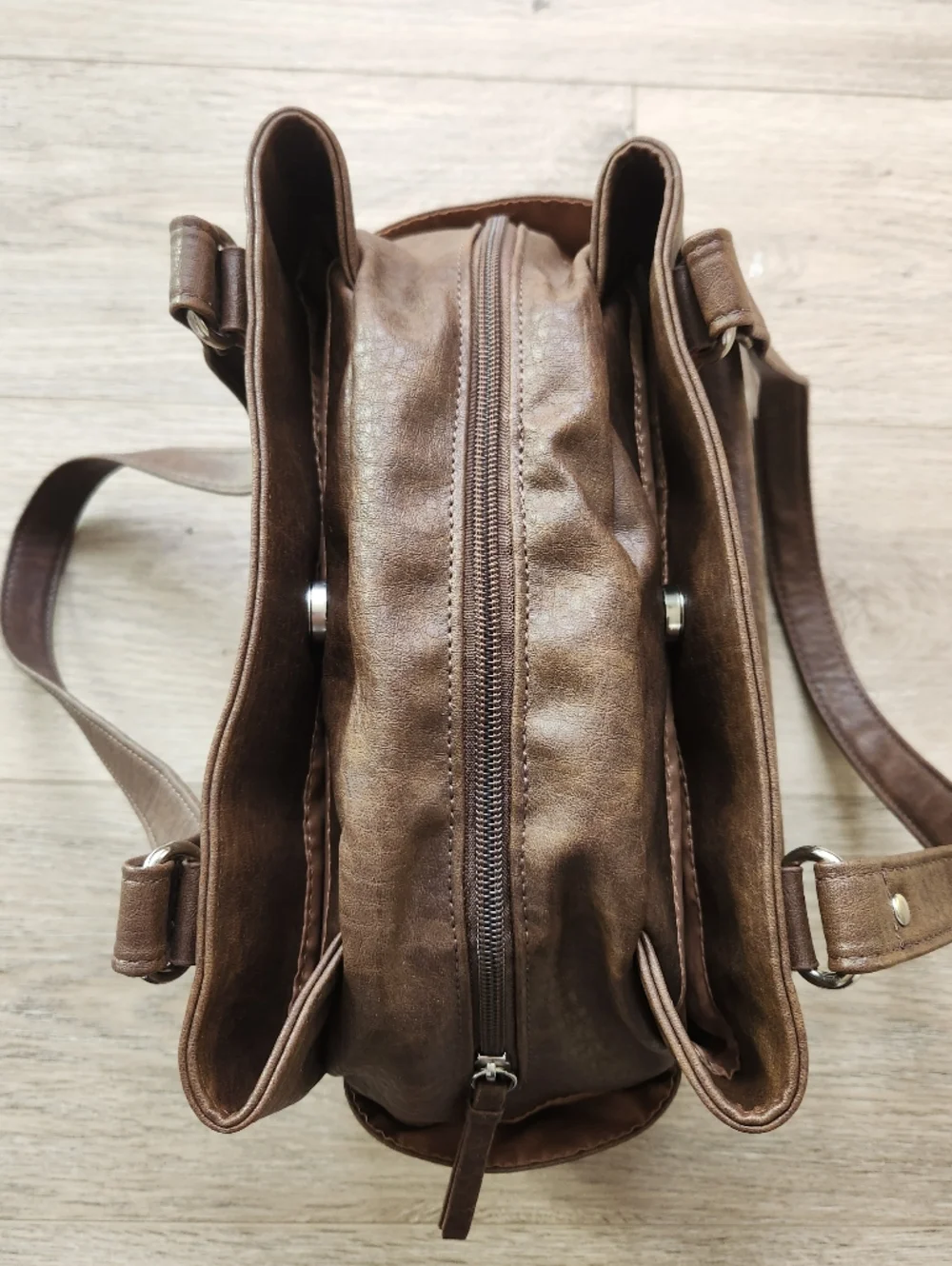 MultiSac Brown Nia Large Shopper Shoulder Purse Bag Faux Leather Nwt - Picture 5 of 15